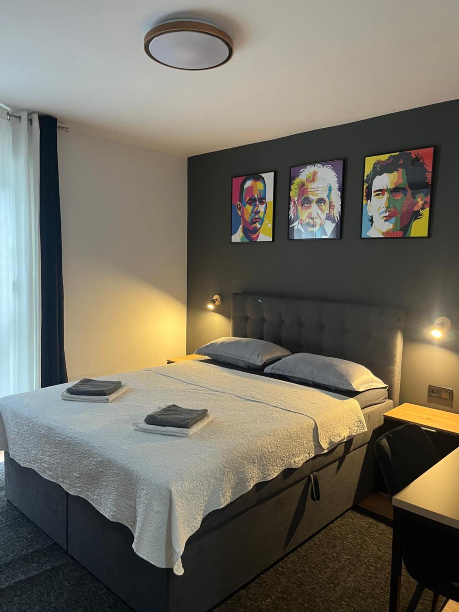 Apartamento Hall Of Fame -Center Split Exterior foto